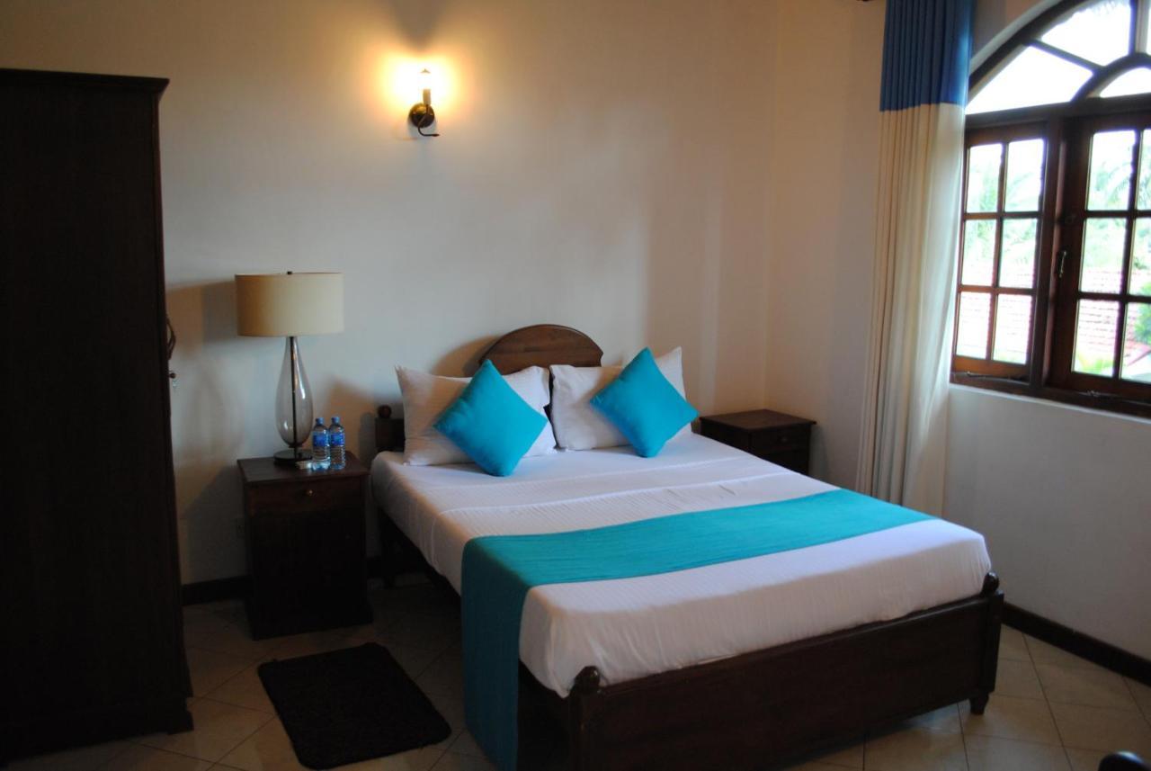 Sujeewani Villa Negombo Exterior photo